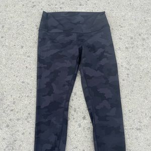 Lululemon camo leggings - capri length